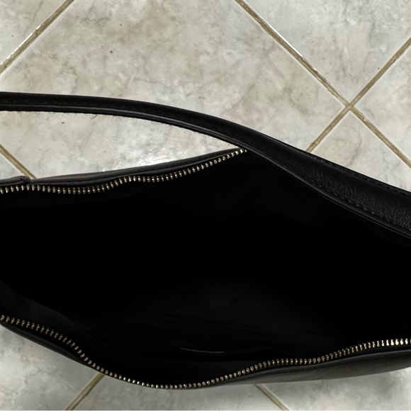 H&M Elegant Black Leather Shoulder Bag - Picture 5 of 6